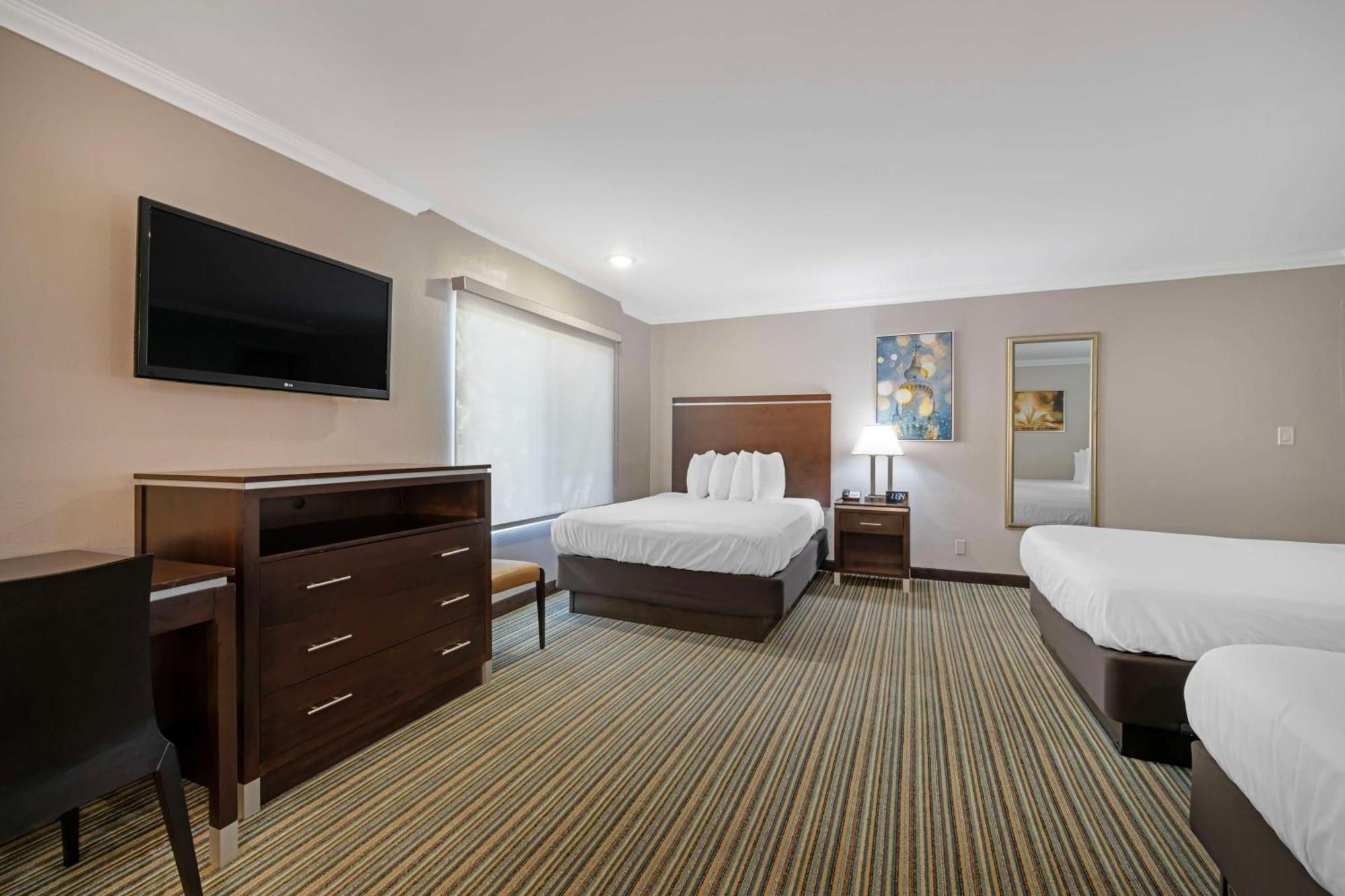 Best Western Courtesy Inn Hotel - Anaheim Resort At The Park Exteriör bild