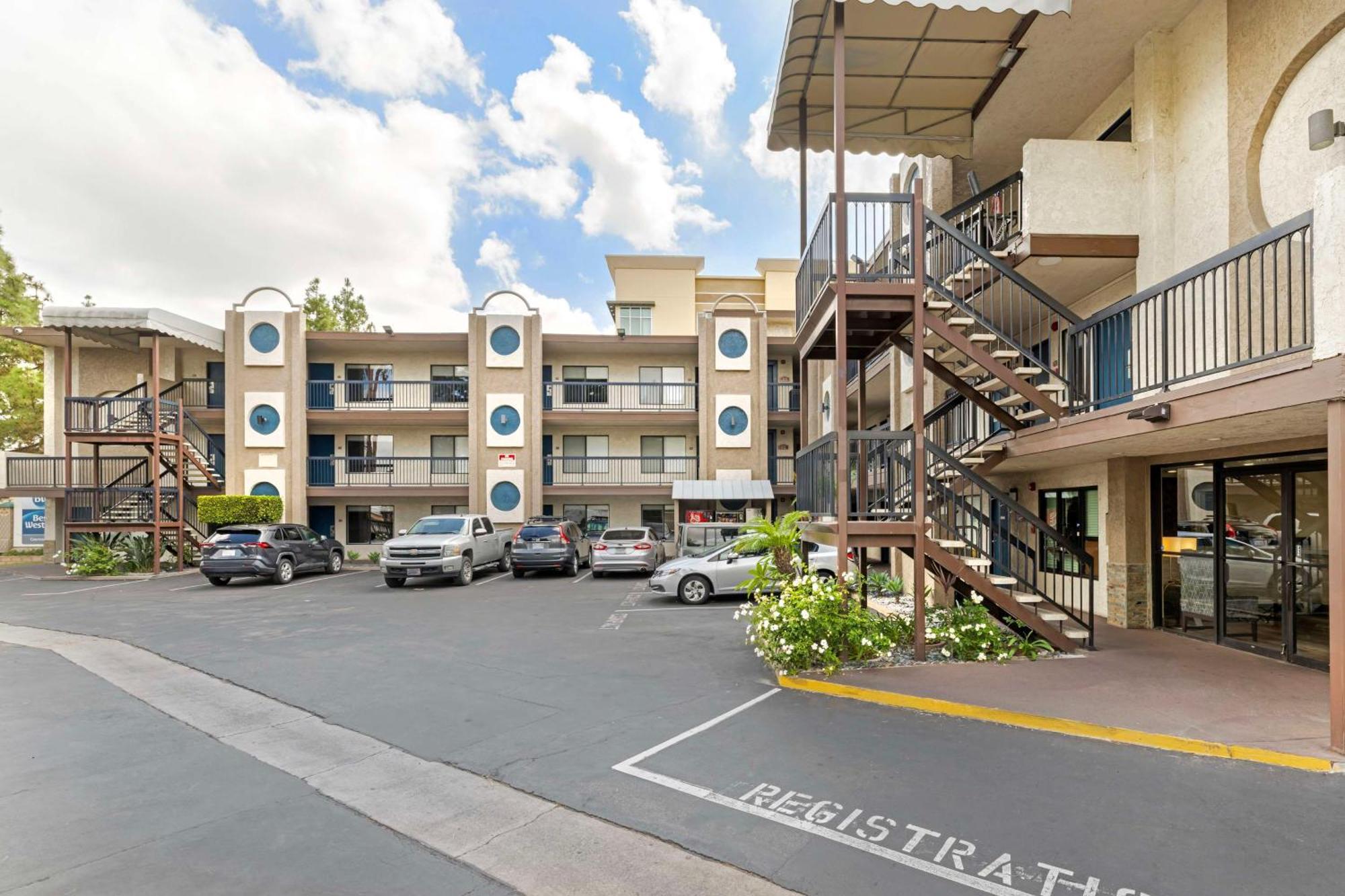 Best Western Courtesy Inn Hotel - Anaheim Resort At The Park Exteriör bild