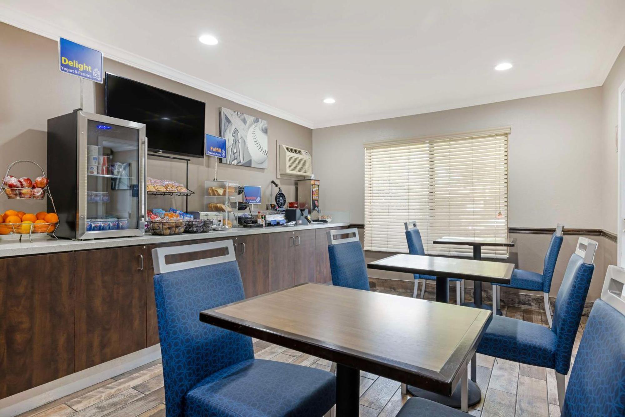 Best Western Courtesy Inn Hotel - Anaheim Resort At The Park Exteriör bild