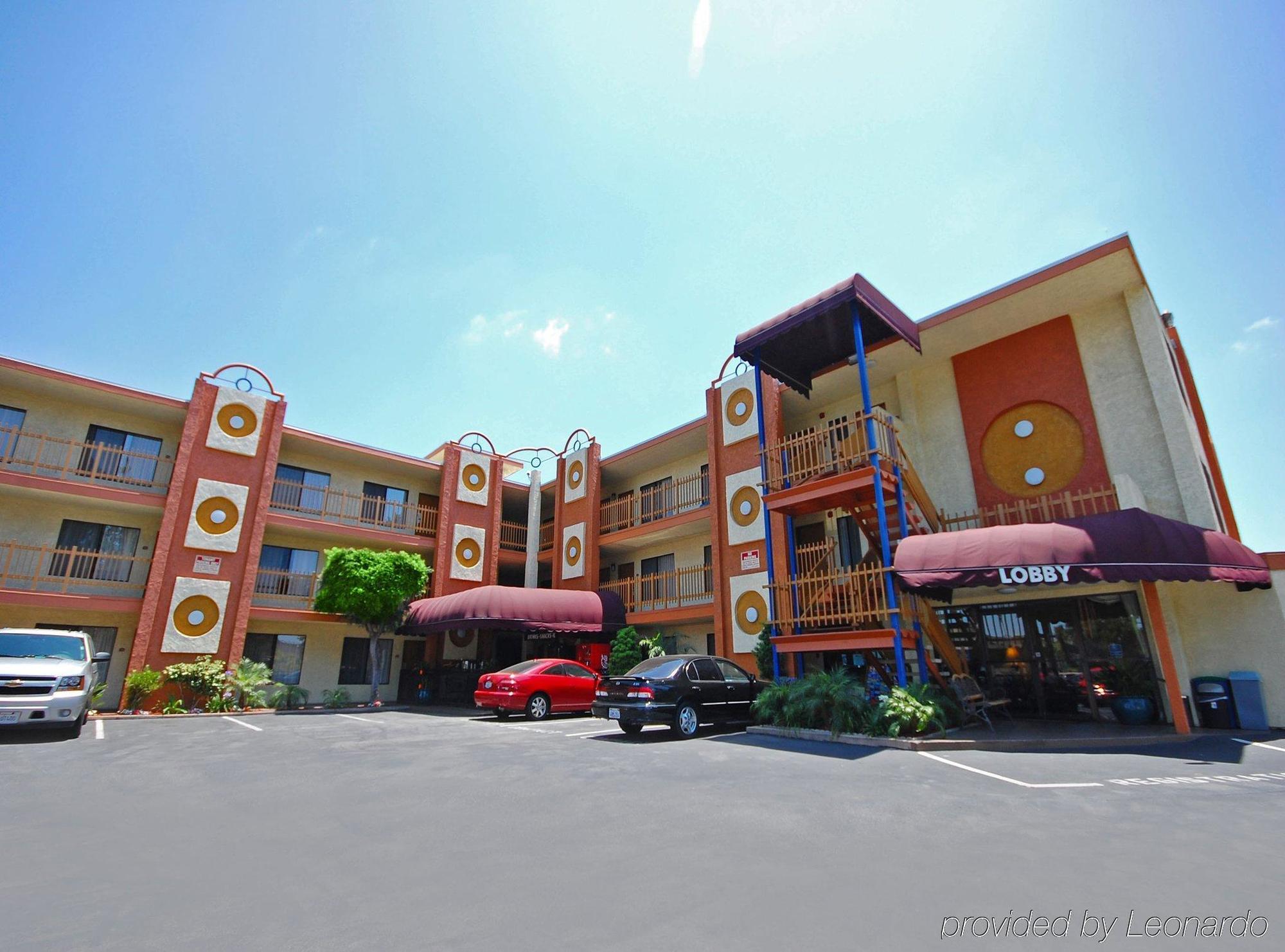 Best Western Courtesy Inn Hotel - Anaheim Resort At The Park Exteriör bild