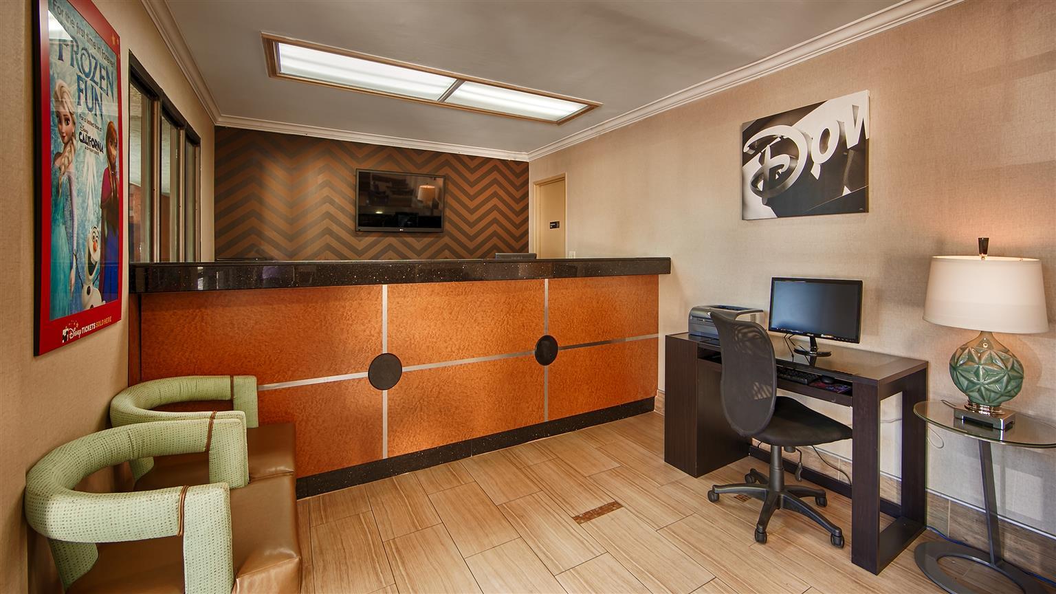 Best Western Courtesy Inn Hotel - Anaheim Resort At The Park Exteriör bild