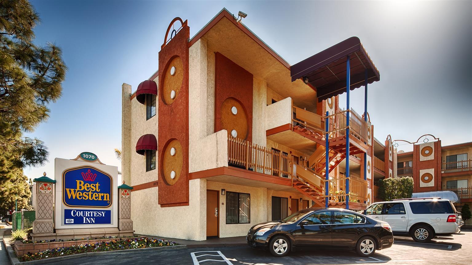 Best Western Courtesy Inn Hotel - Anaheim Resort At The Park Exteriör bild