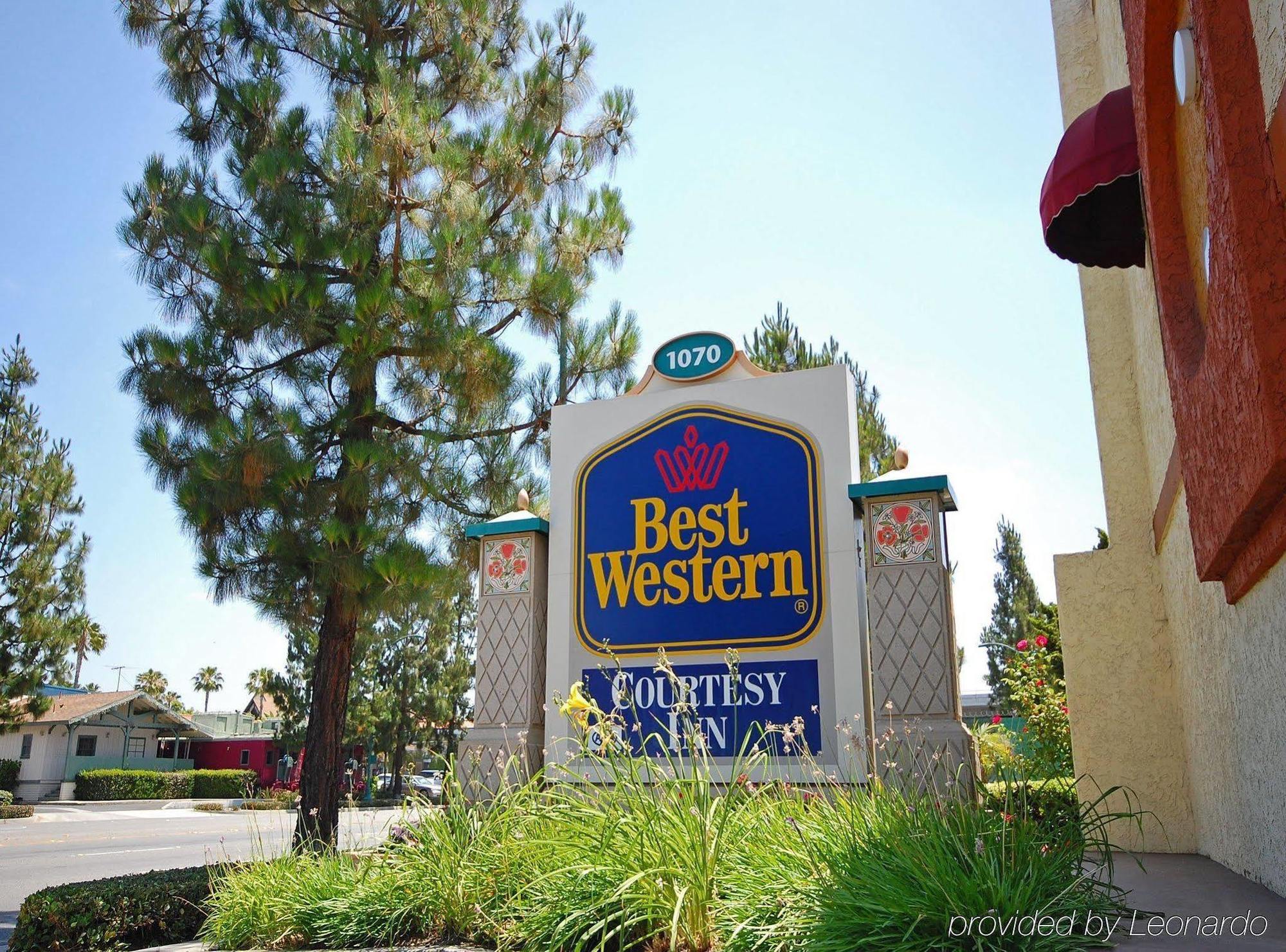 Best Western Courtesy Inn Hotel - Anaheim Resort At The Park Exteriör bild